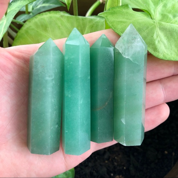 Green Aventurine Stone Healing Crystal Pyramid Tower Wand Point Obelisk Rock - Picture 4 of 8